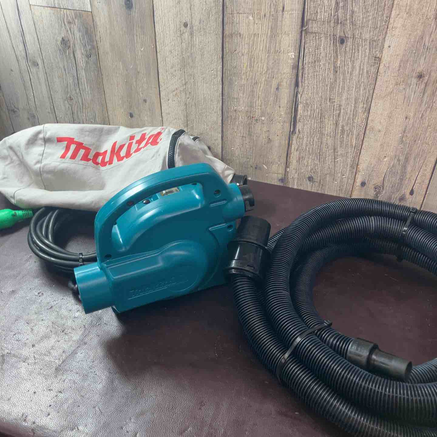 中古品】☆マキタ(makita) 小型集じん機 乾式 450(P)【東大和店