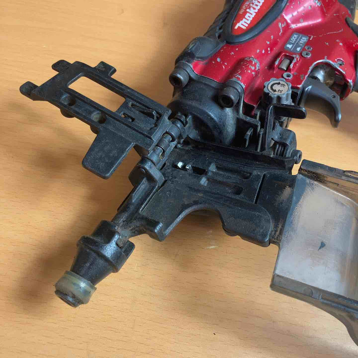 ★マキタ(makita) 高圧エア釘打ち機 AN510HS【越谷店】
