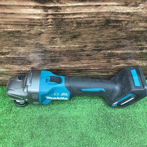 【未使用品(店頭展示品)】マキタ(makita) 150mmコードレスディスクグラインダー GA033GZ 回転数	8500min-1[回転/分]【川越店】