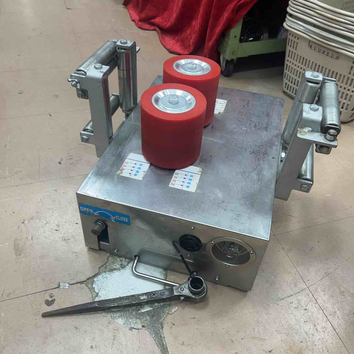 【店頭受取り限定】メーカー不明 ケーブル中間送り機 型式不明 200V【草加店】
