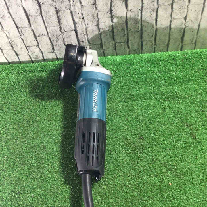 ☆マキタ(makita) 100mmディスクグラインダー GA4031 100V 動作確認済 【川口店】