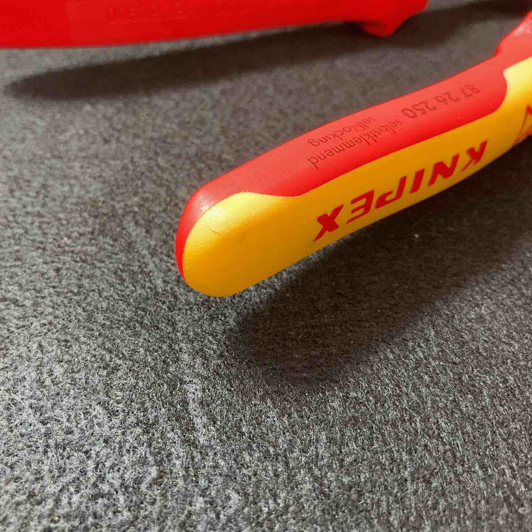 【中古美品】クニペックス(KNIPEX) ウォーターポンププライヤー Cobra 87 26 250【東大和店】