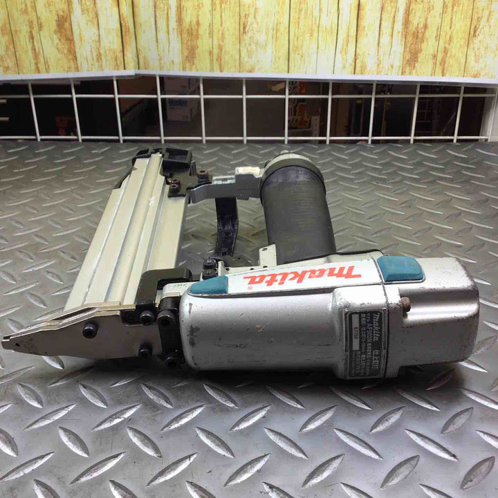★マキタ(makita) 常圧フィニッシュネイラ AF502N【川崎店】