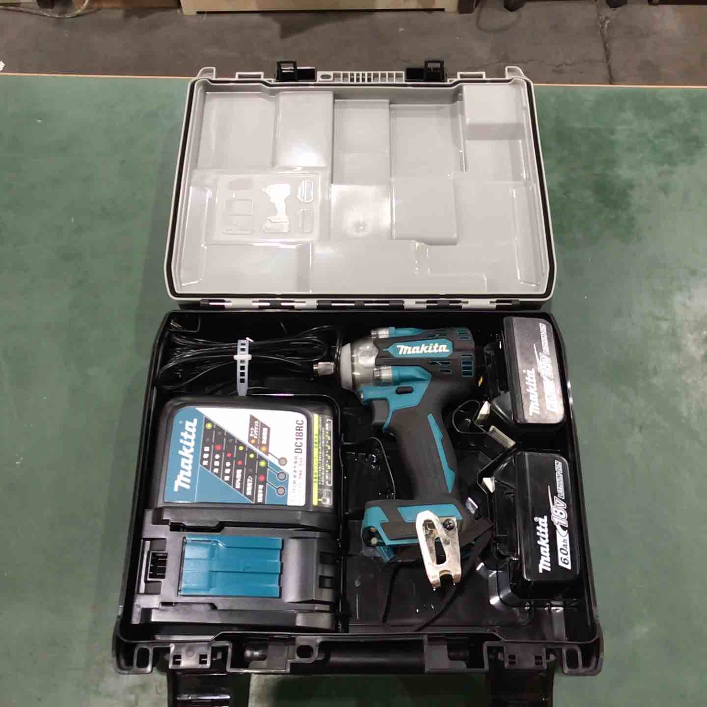 ☆マキタ(makita) コードレスインパクトレンチ TW300DRGX【川口店
