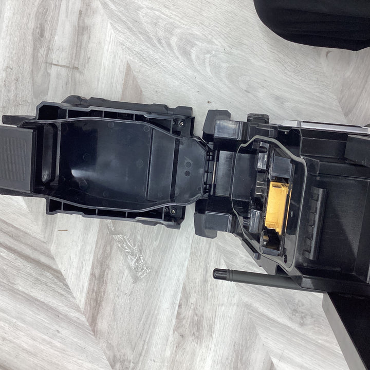 ★マキタ(makita) コードレスラジオ MR108B【越谷店】