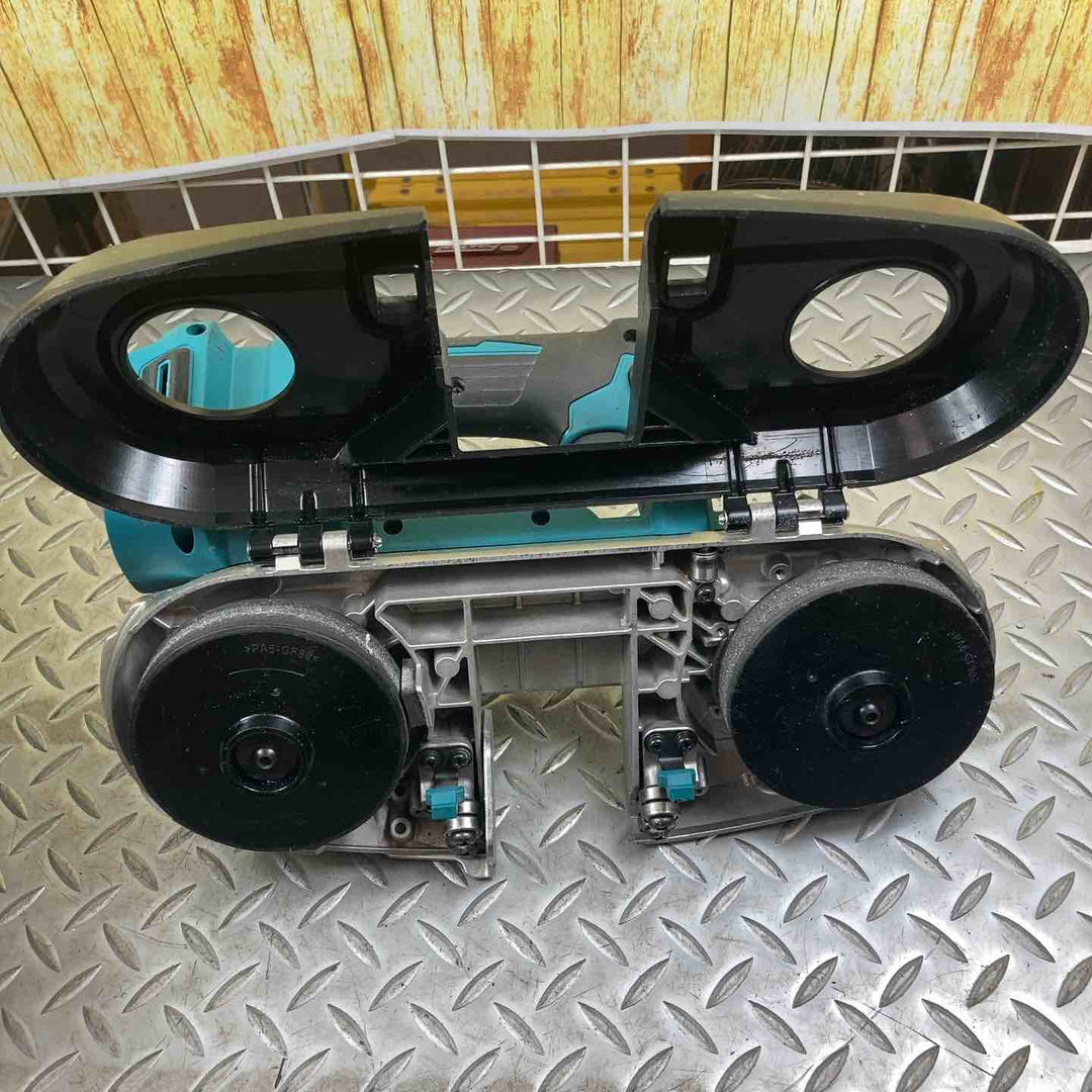 ★マキタ(makita) コードレスポータブルバンドソー PB184DZ【川崎店】