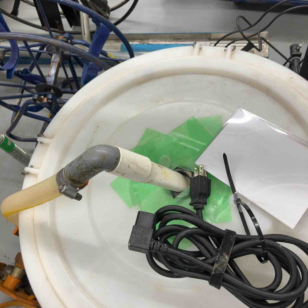 ▼極東  糊自動攪拌供給機 PLUS1 IRON(プラスワン アイアン)501-0382-00 糊自動攪拌供給機【戸田店】