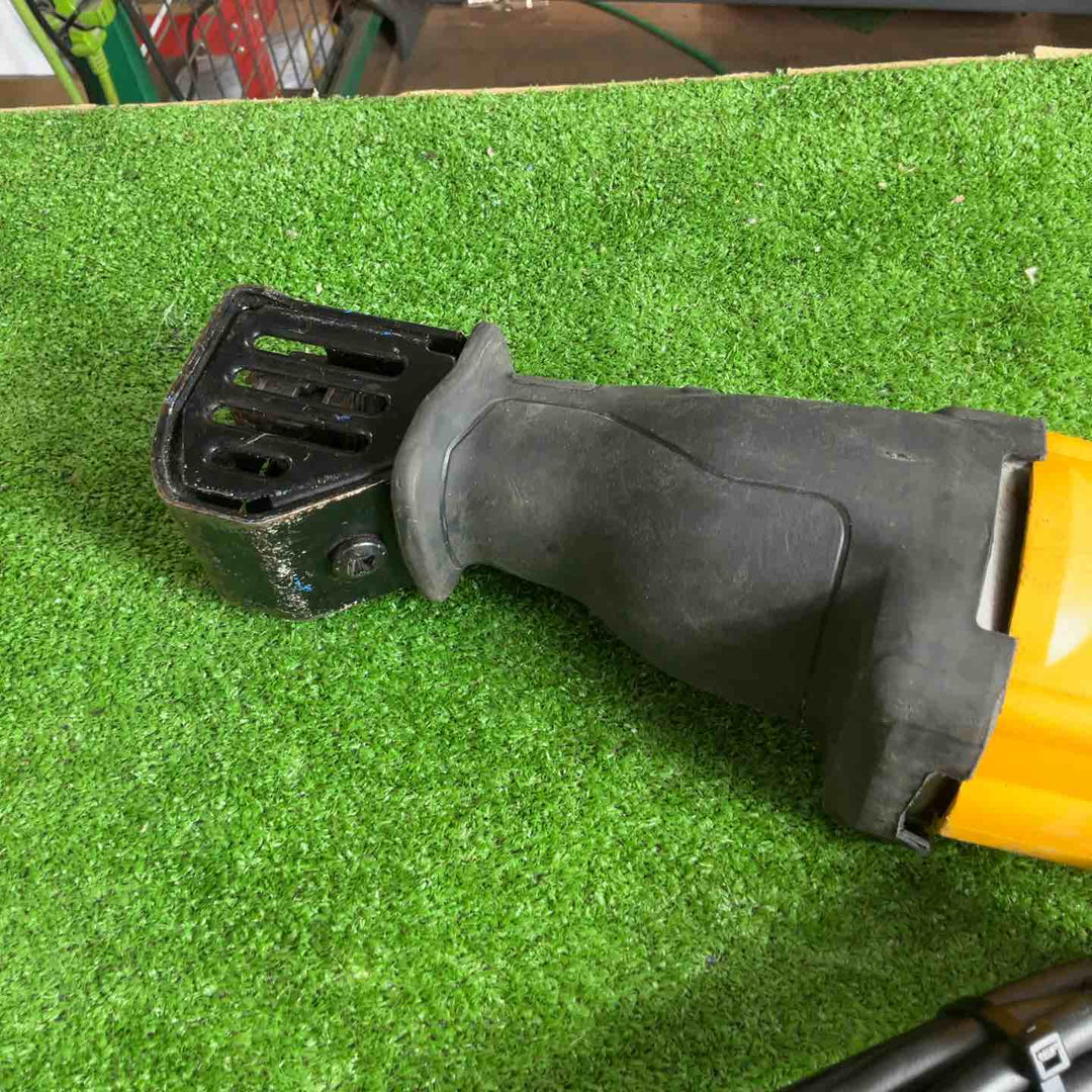 ◇デウォルト(DEWALT) セーバーソー DW304PK【草加店】