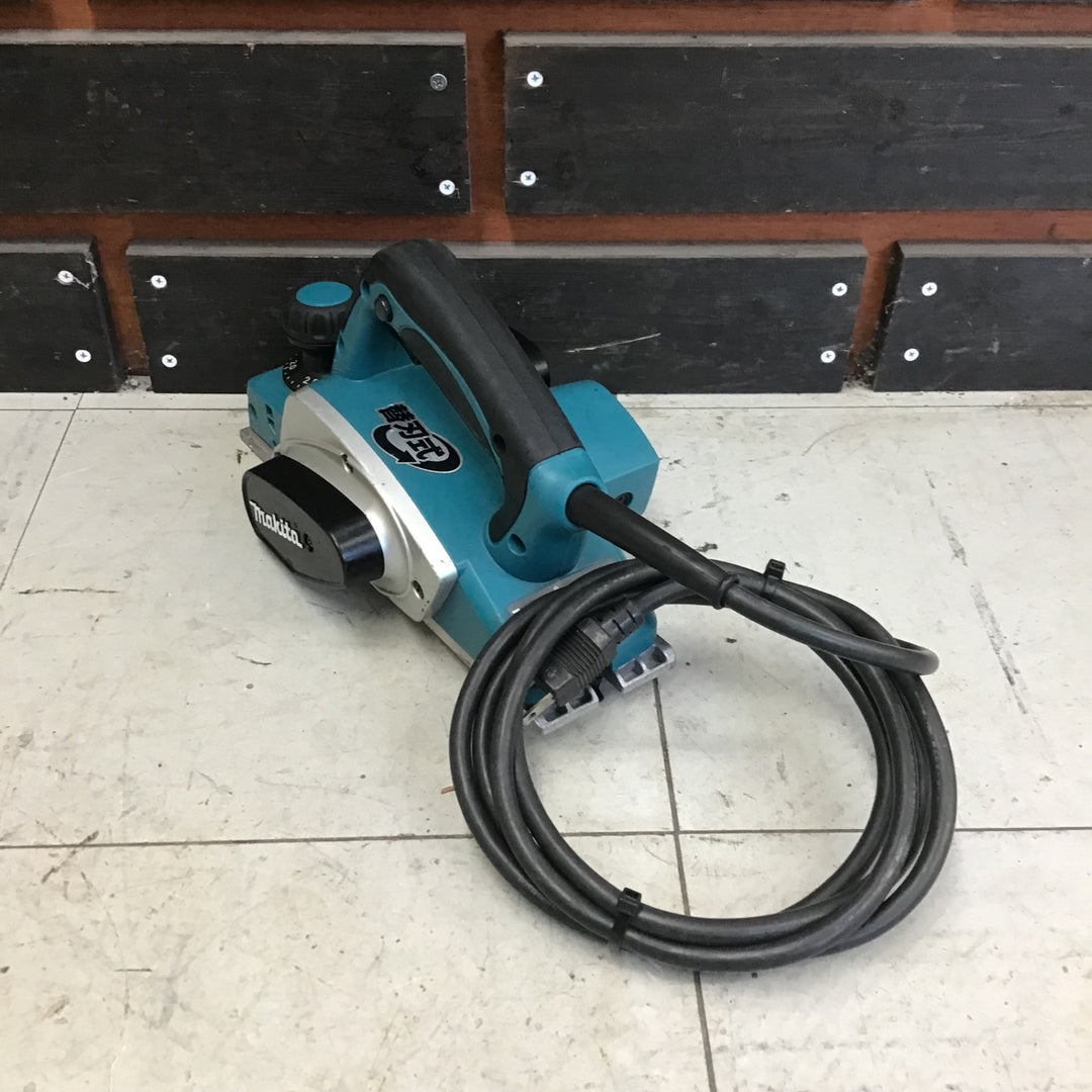 【現状品】 マキタ/makita 電気カンナ KP0800ASP 替刃式 【鴻巣店】