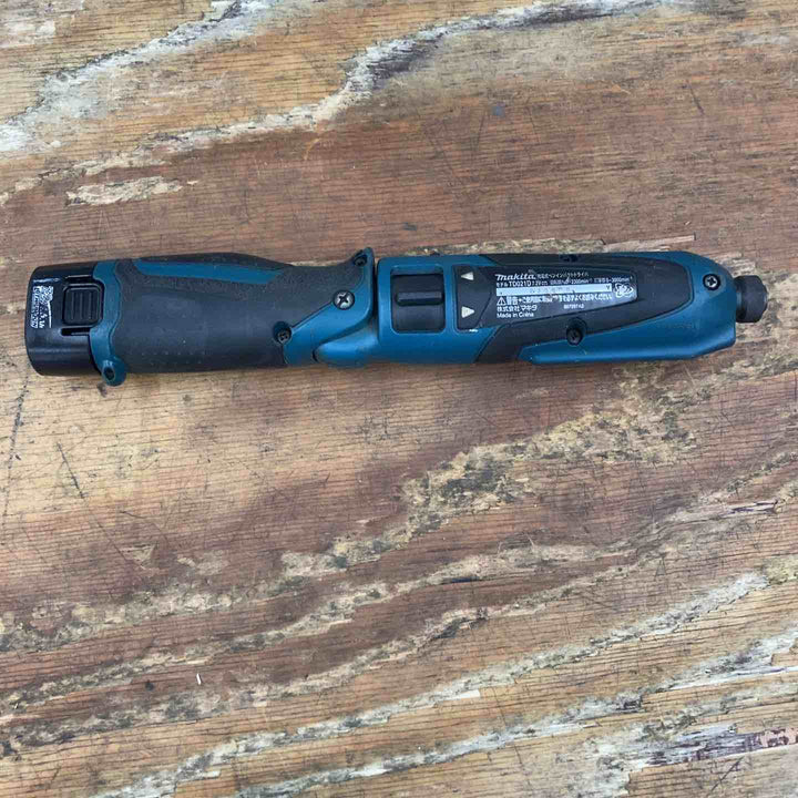 ☆マキタ(makita) コードレスペンインパクトドライバー TD021DZ【柏店】