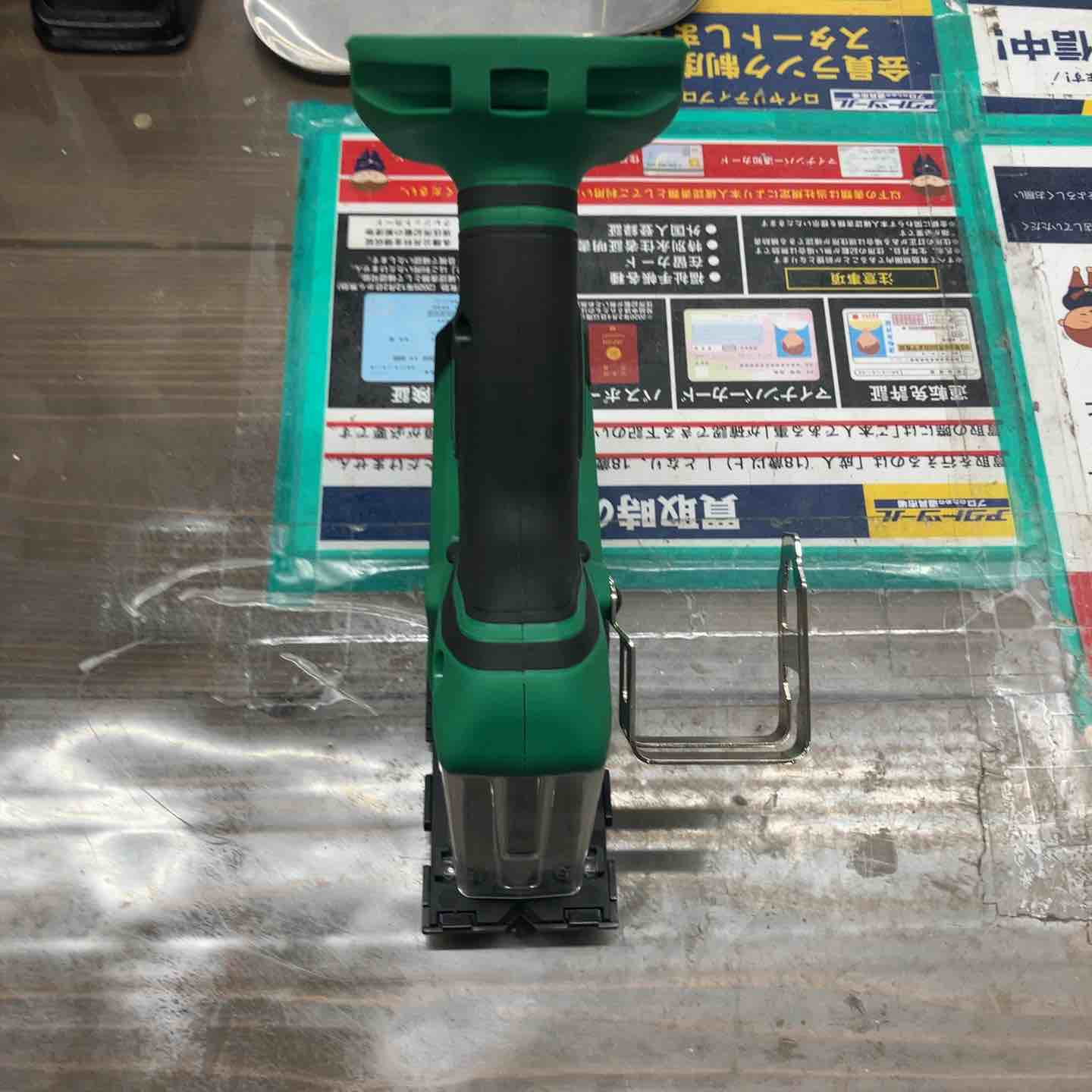 日立工機 HiKOKI ハイコーキ 100V 30mm 電気角のみ カクノミ ノブ欠品 K-30A 中古 店頭引き取り限定・石川県野々市市 【工具専門店 テイクハンズ金沢野々市店】 〇日立(※現 HIKOKI/ハイコーキ) 30mm角ノミ BS30SA 深穴角のみ 【柏店