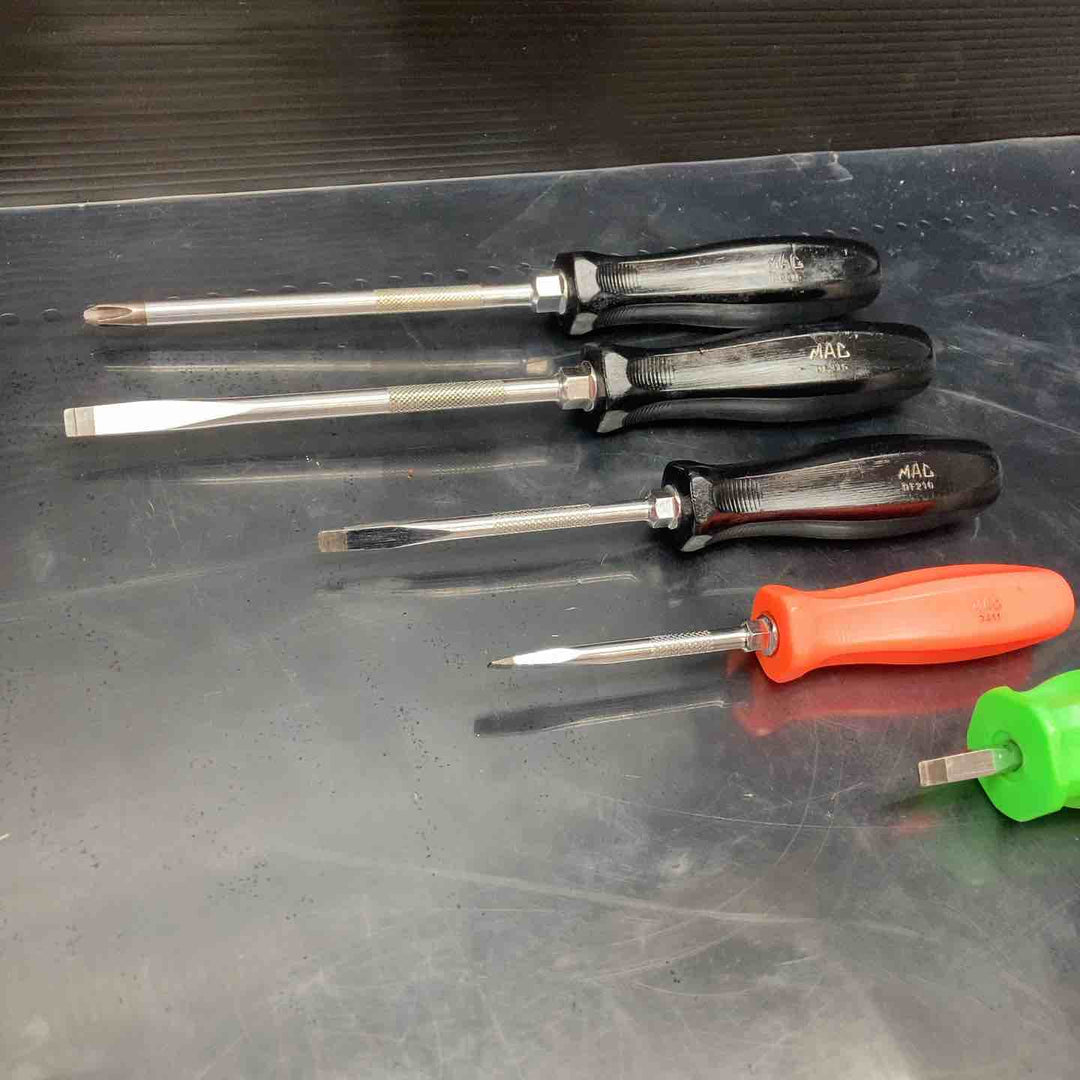 マックツール(MACTOOLS)ドライバ※5本まとめてプラス(1本・マイナス4本) DFS203 DG11 DF210 DF315 DP315【川越店】
