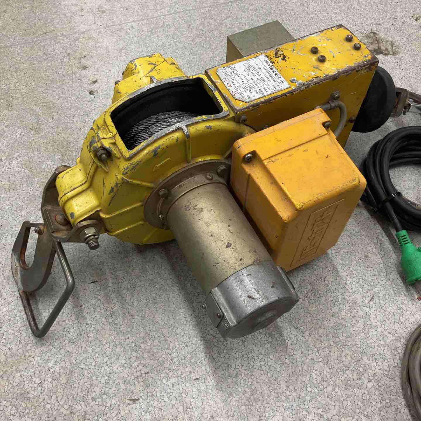 ◇トーヨーコーケン(TKK) 電動ウインチ(ワイヤー) ベビーホイスト BH-700【八潮店】 ◇トーヨーコーケン(TKK) 電動ウインチ(ワイヤー) ベビーホイスト BH