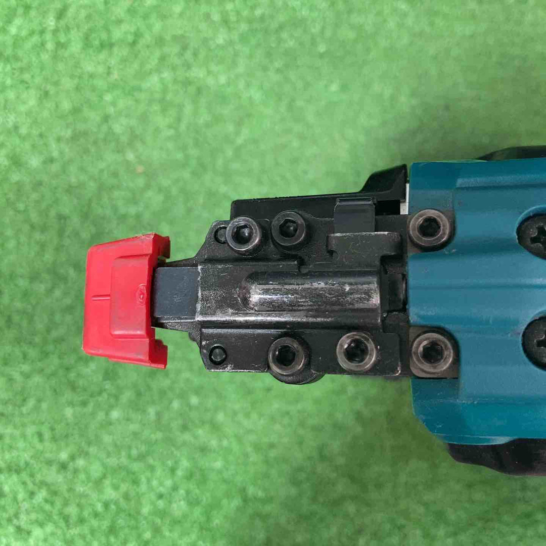 【中古品】★マキタ(makita) コードレスタッカー ST421DZK 本体、ケース【岩槻店】
