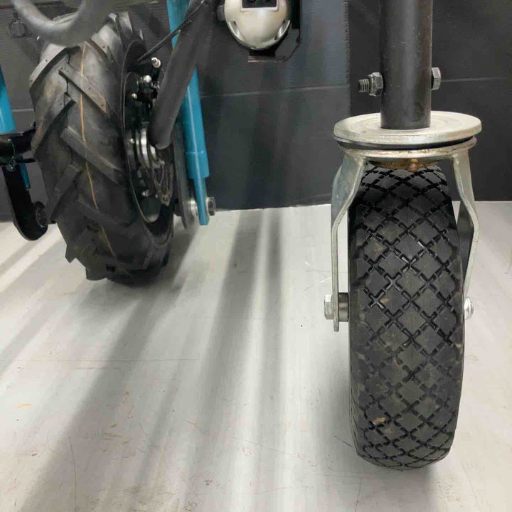 ◇マキタ(makita) 充電式運搬車 CU180DN (CU180DZN)【戸田店】