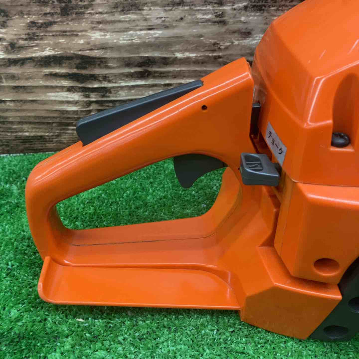 チェンソーハスクバーナ 137【川越店】