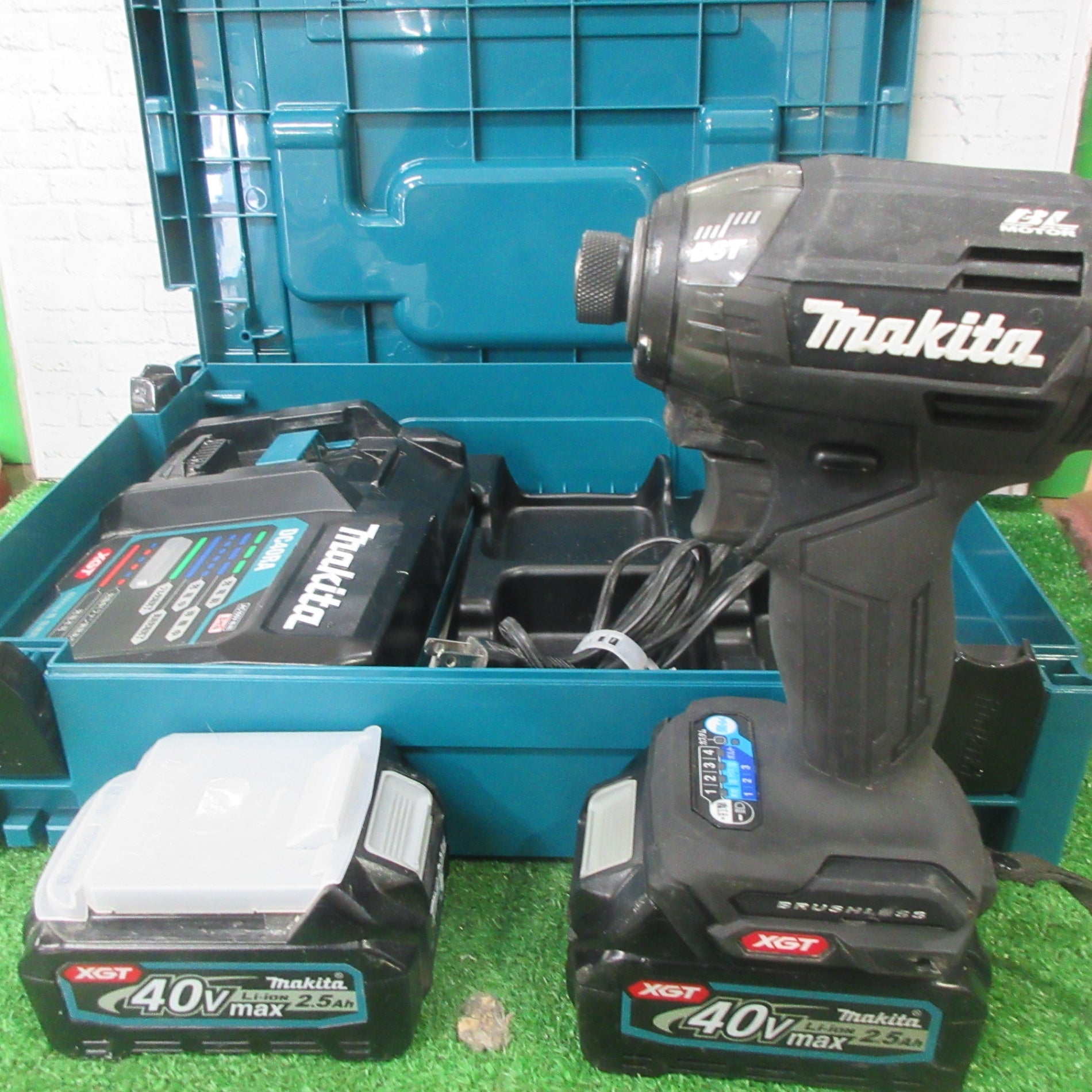 ★マキタ(makita) コードレスインパクトドライバー TD002GRDXB【町田店】 ☆マキタ(makita) コードレスインパクトドライバー TD002GRDXB
