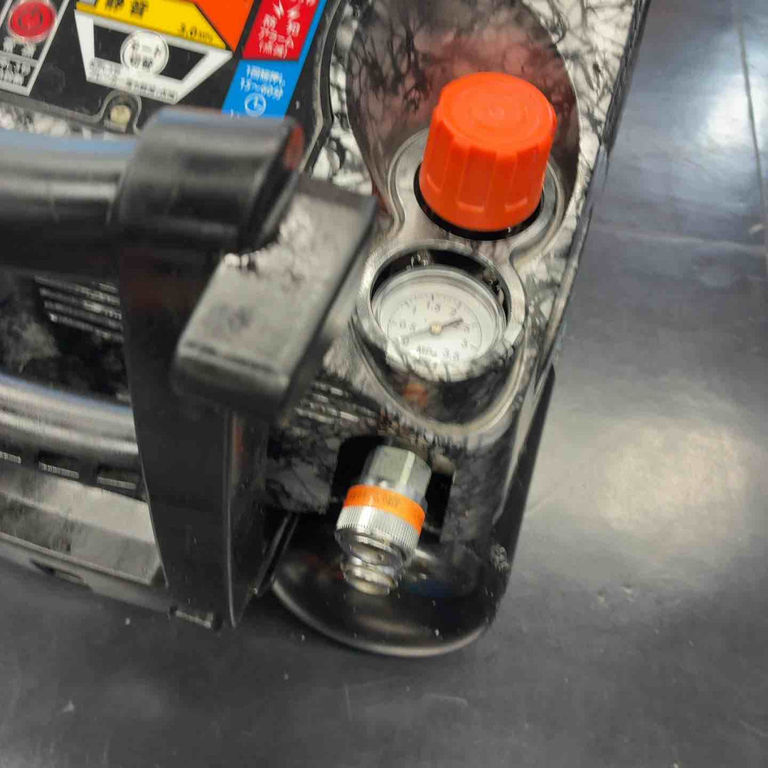 ◇マックス(MAX) 高圧専用エアコンプレッサ AK-HH1270E2 ガイアシルバー【藤沢店】