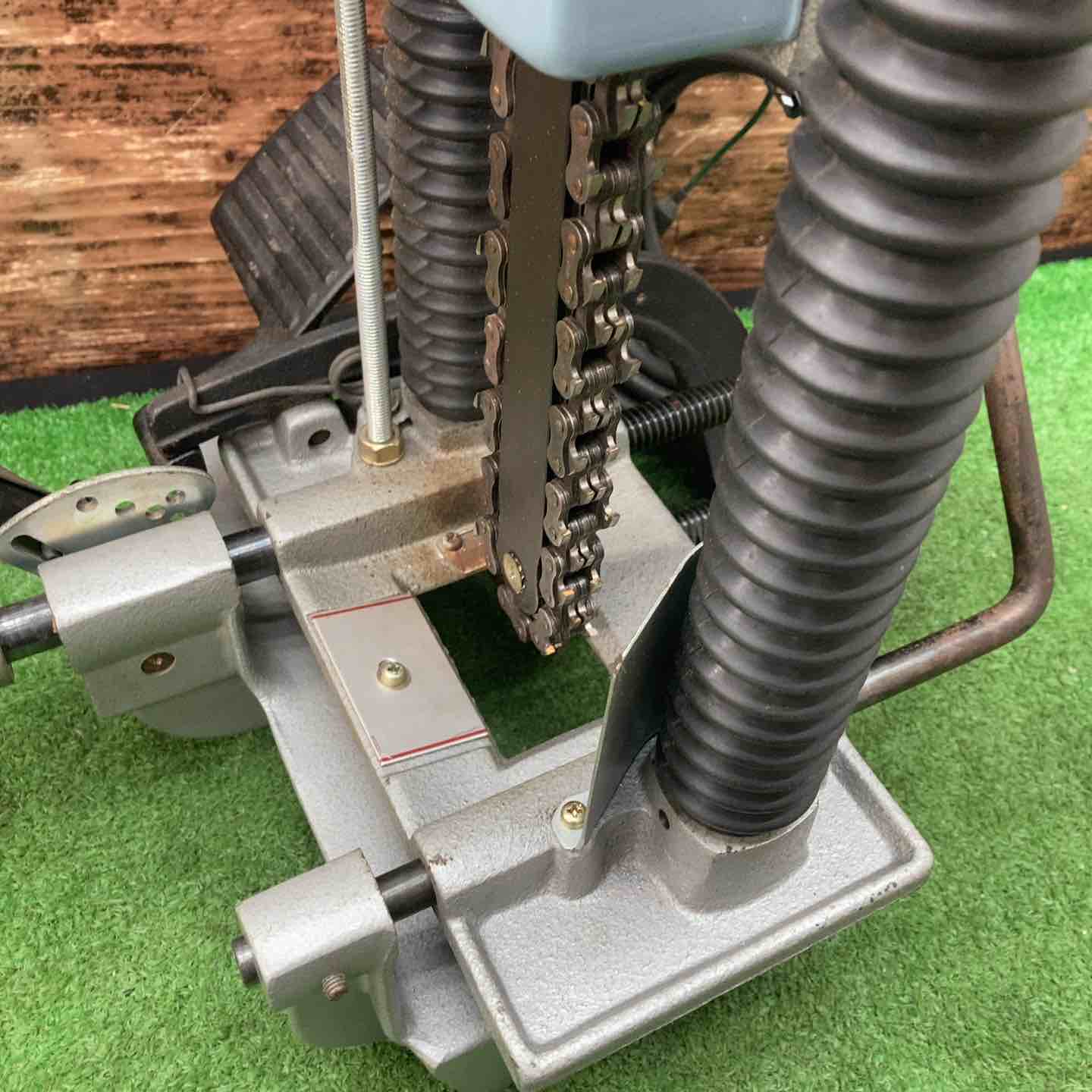 ◇マキタ(makita) チェーンノミ 7100B コード補修有【川越店