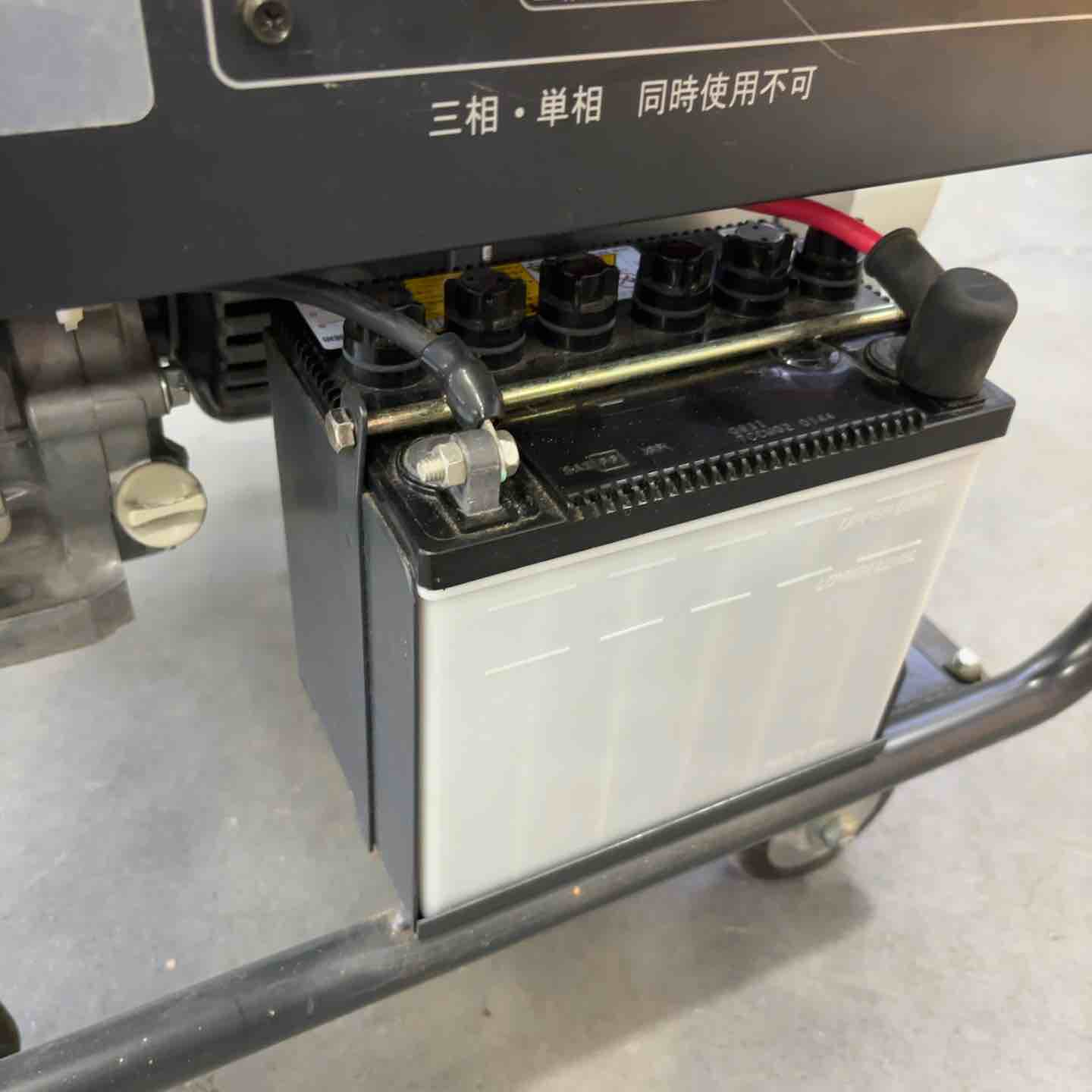 店頭受取り限定】新ダイワ ガソリン発電機(フレーム型 店頭受取り限定】新ダイワ ガソリン発電機(フレーム型