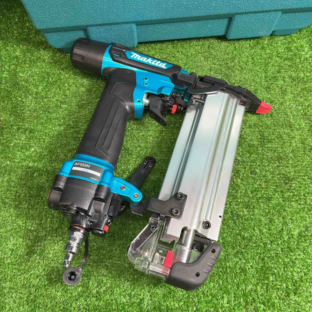 ★マキタ(makita) 高圧フィニッシュネイラ AF552HM【藤沢店】