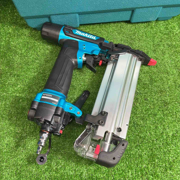 ★マキタ(makita) 高圧フィニッシュネイラ AF552HM【藤沢店】