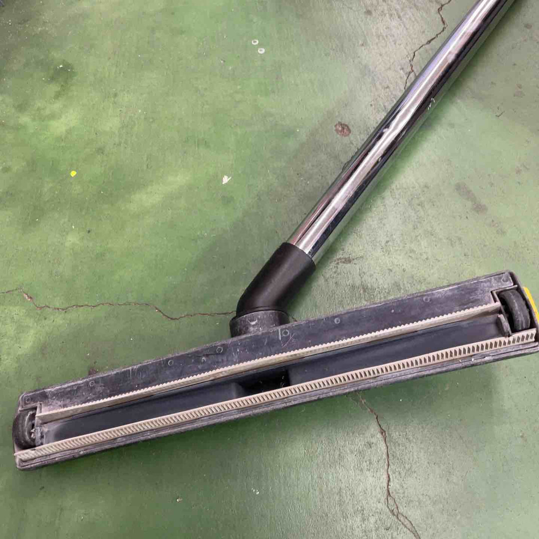 ケルヒャー バキュームクリーナー 乾湿両用掃除機 NT27/1【桶川店】