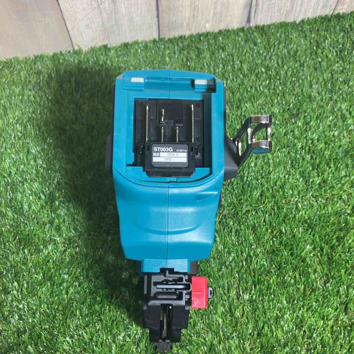 ★マキタ(makita) 40Vmax コードレスフロアタッカ ST003GZ 本体のみ【戸田店】