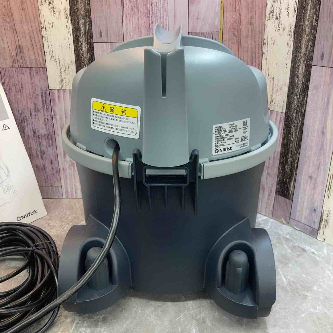 ◇ニルフィスク アドバンス 乾式掃除機 VP300HEPA【八潮店】