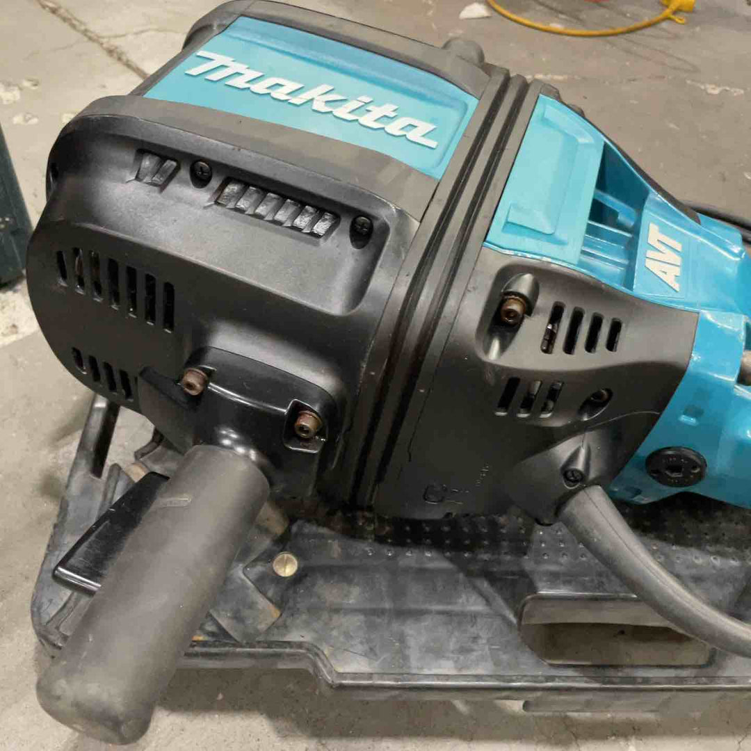 【店頭受取り限定】★マキタ(makita) 電動ハンマ HM1812【川口店】