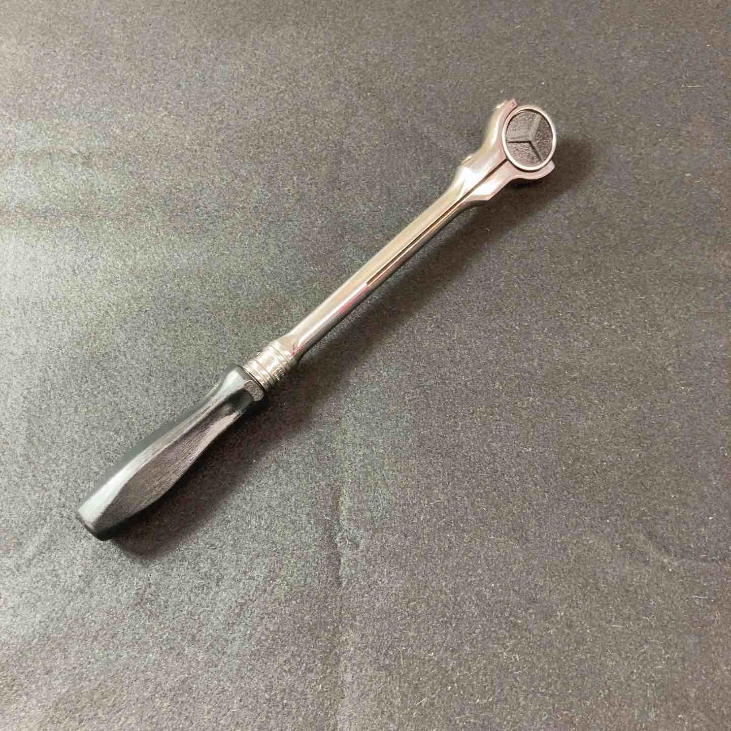 【中古品】 スナップオン(Snap-on) 3/8スイベルラチェット F747A 【東大和店】 中古品】 スナップオン(Snap-on) 3/8スイベルラチェット F747A 【東大