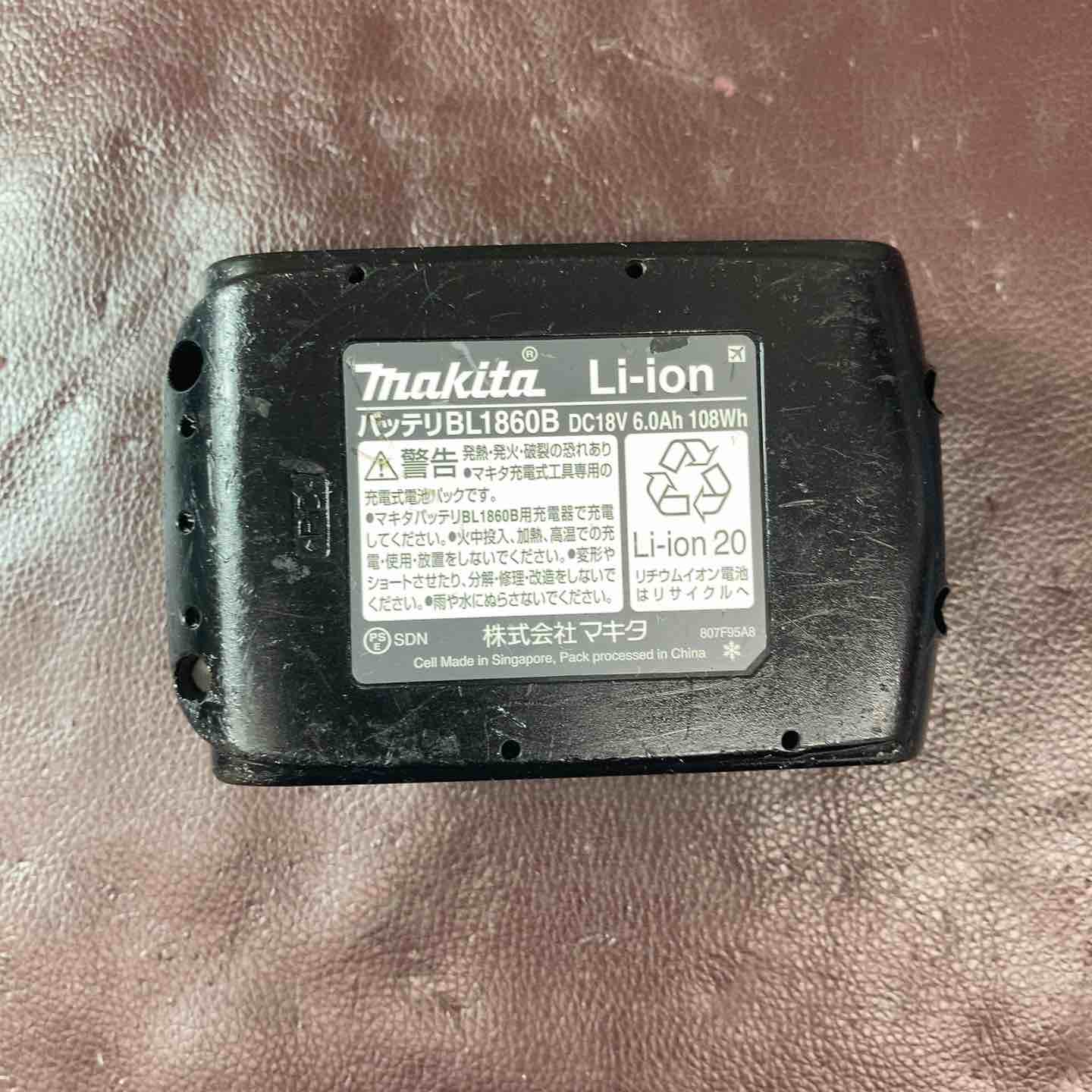 中古品】マキタ(makita) 充電式35mm面木釘打ち機 FN350DZ バッテリー