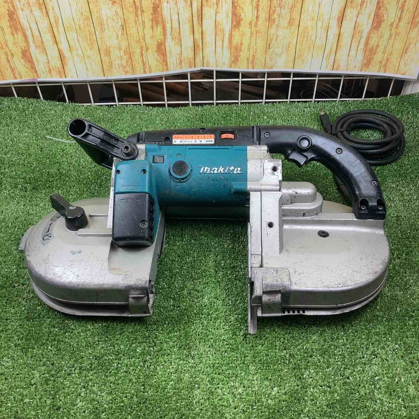 ☆マキタ(makita) ポータブルバンドソー 2107F【川崎店】 – アクト