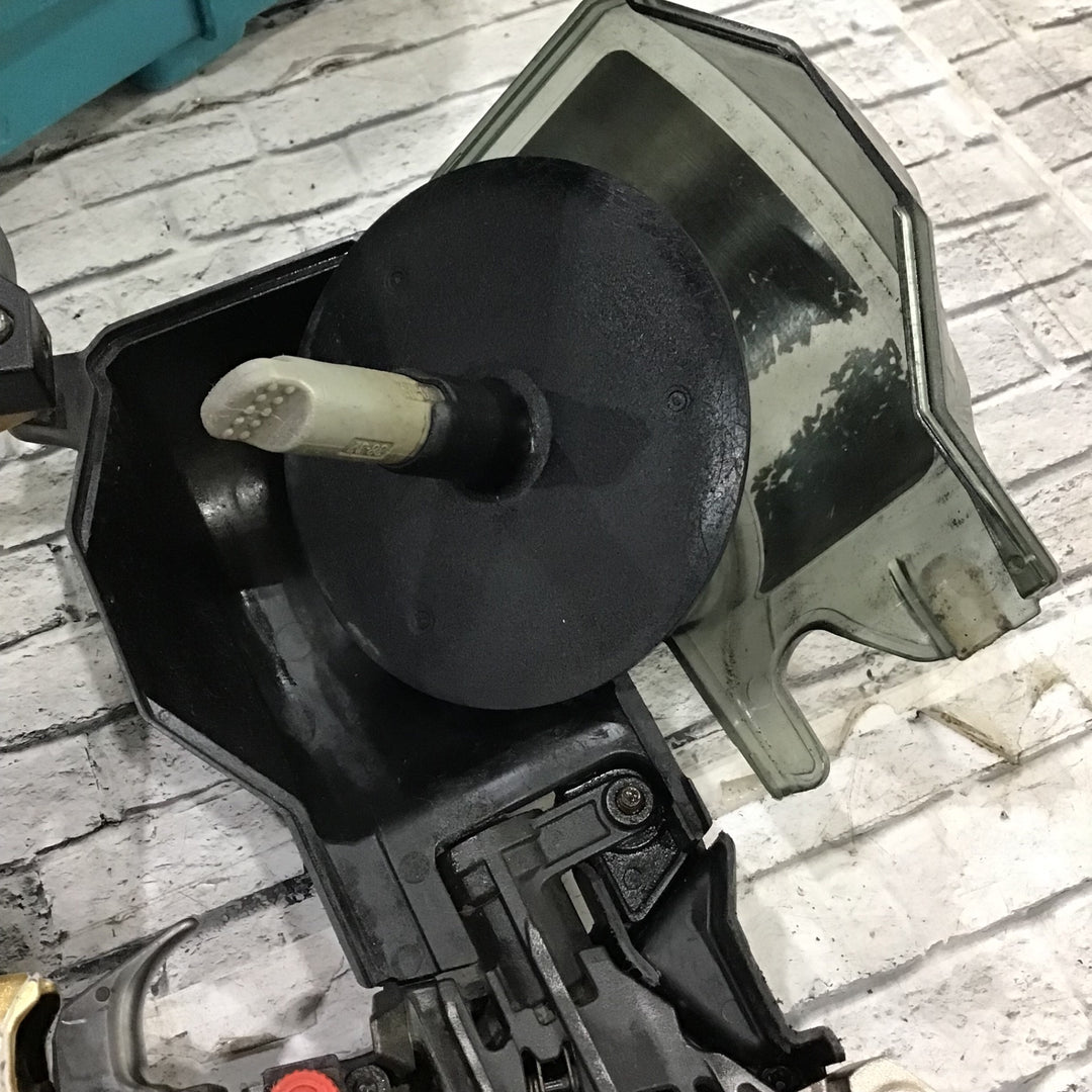 【中古品】マキタ(makita)50mm 高圧エア釘打 エアダスタ付 ゴールド AN533HSP1【東大和店】