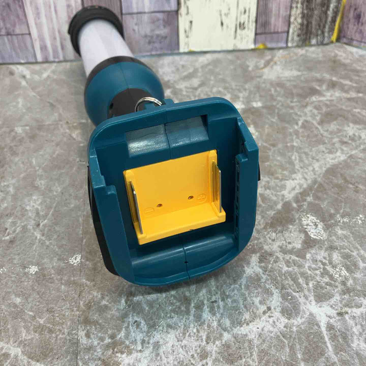 ★マキタ(makita) コードレスワークライト ML807【八潮店】