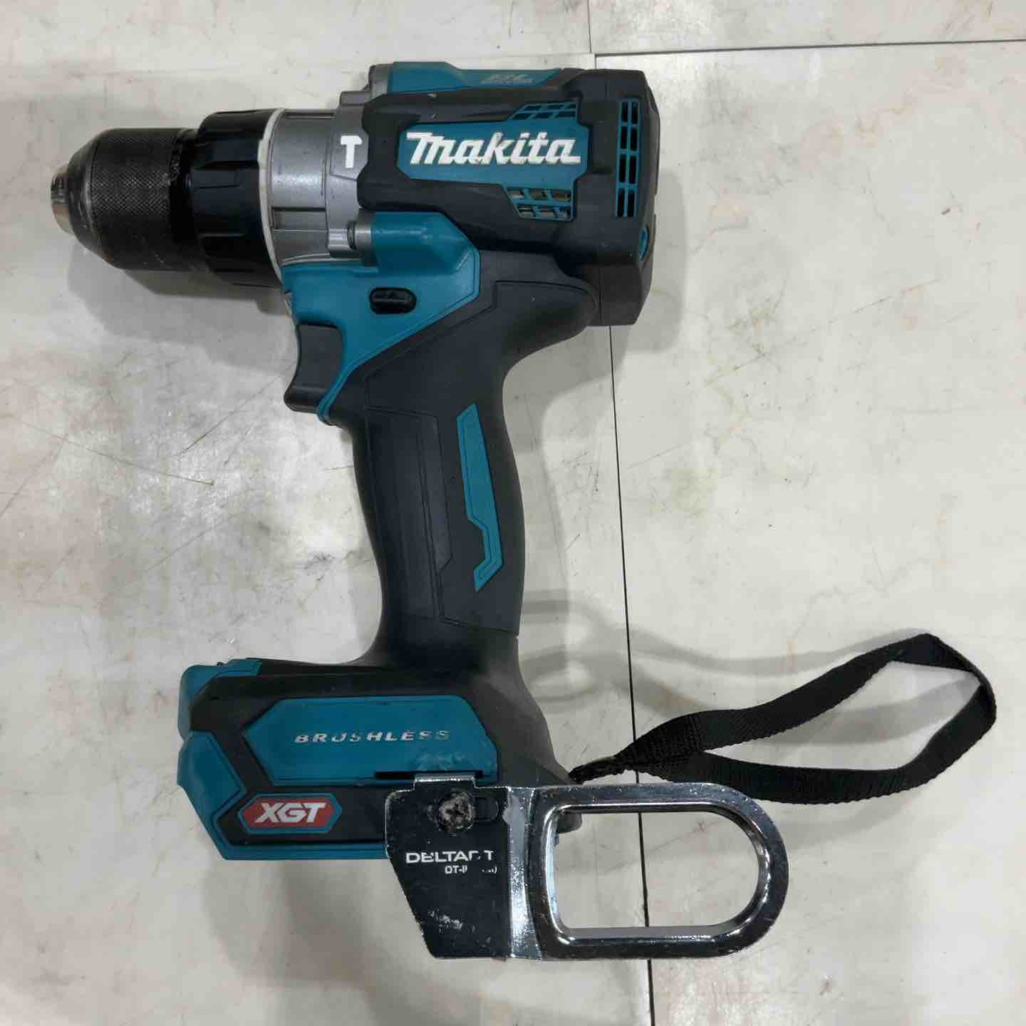 ☆マキタ(makita) コードレス振動ドリルドライバー HP001GZ【川口店