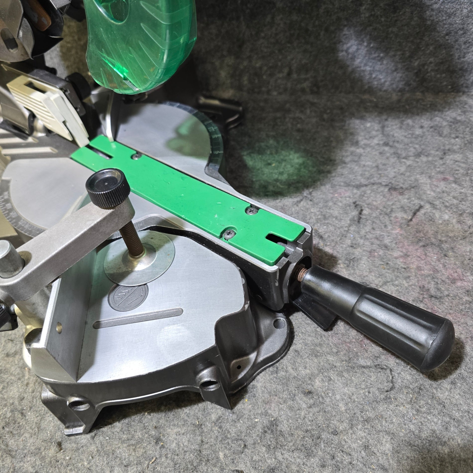 中古品】ハイコーキ(HIKOKI ※旧:日立工機) コードレス卓上スライド丸の
