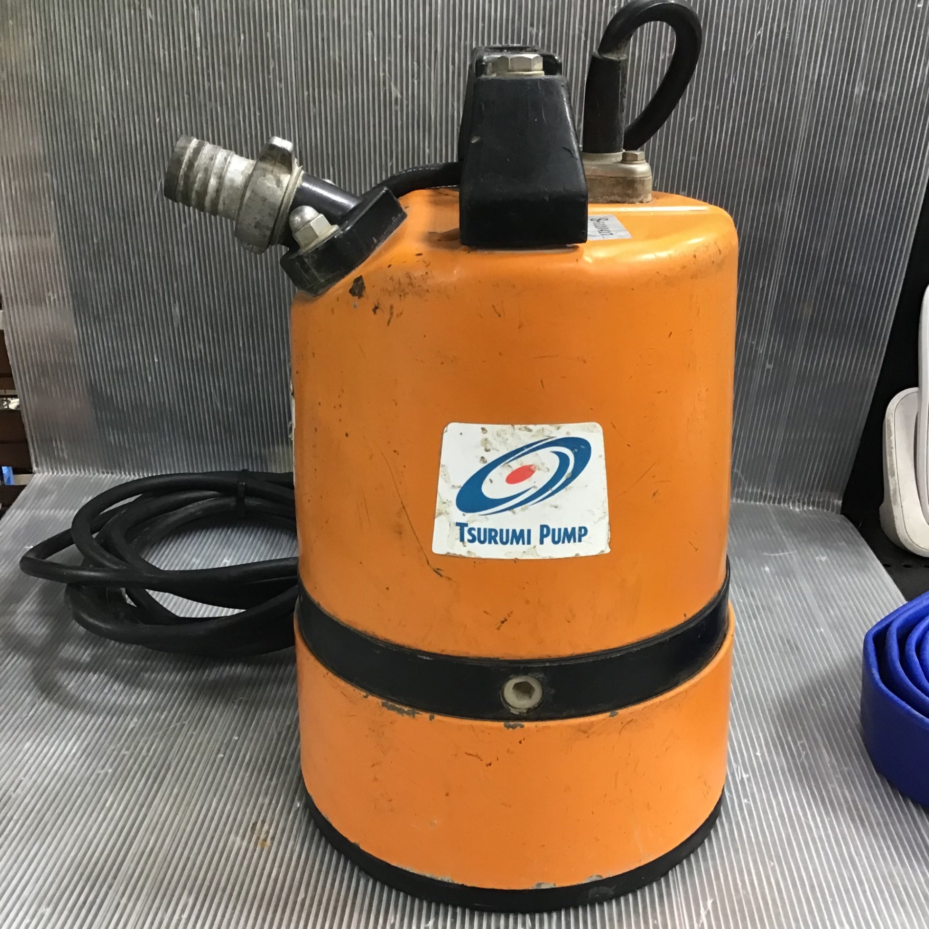 (鶴見製作所) 水中ポンプ 低水位排水用 LSC-1.4S-51 50Hz 61TuOdJworL._AC_UL210_SR210,