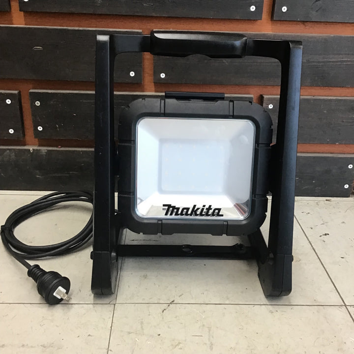 【中古品】 マキタ/makita コードレスLEDスタンドライト ML805 【鴻巣店】