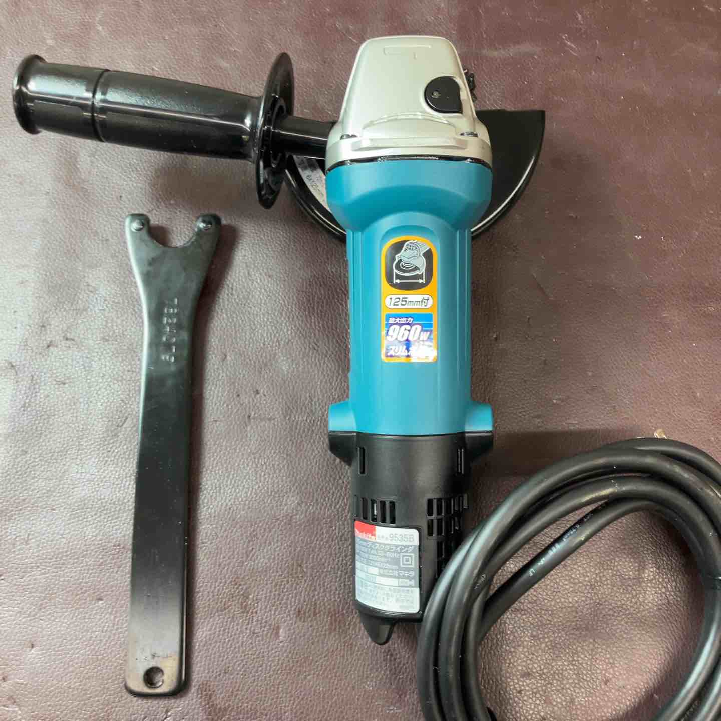 中古美品】 マキタ(makita) 125mm ディスクグラインダ 9535B 【東大和