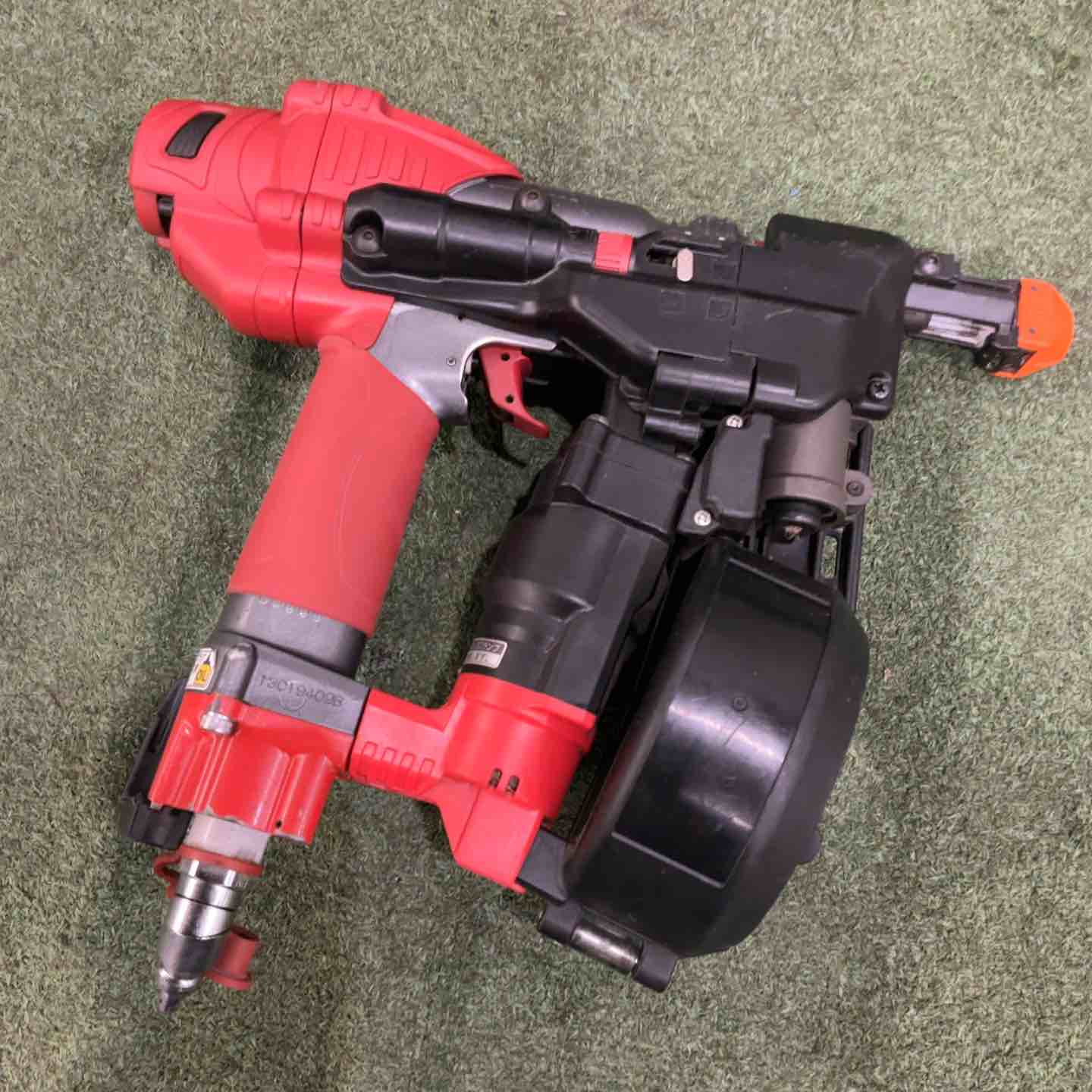 ☆マックス(MAX) 高圧エアネジ打ち機 HV-R41G4-G 動作確認済【川口店
