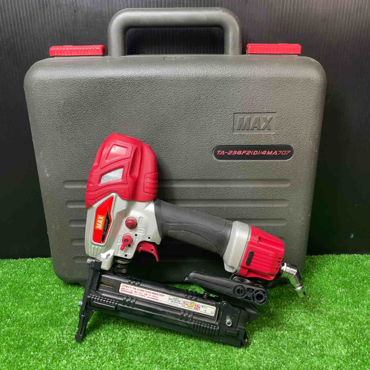 【中古】マックス MAX TA-238F2(D)/4MAフロア エアネイラ  常圧 ケース付き ☆マックス(MAX) 常圧フロアタッカ TA-238F2(D)/4MAフロア【岩槻店