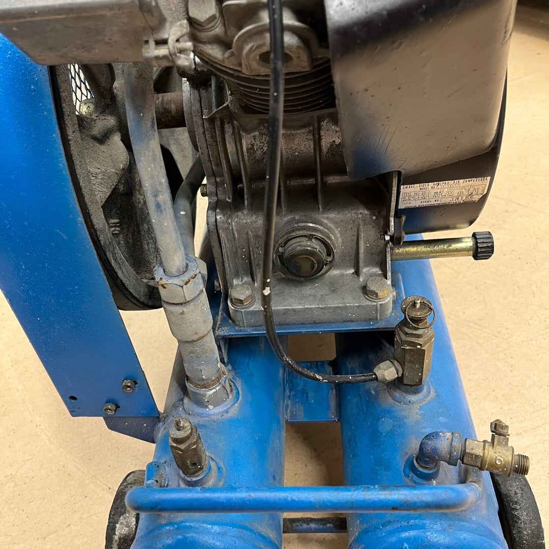【中古現状品/店頭受取り限定】◇アネスト岩田 IWATA 3馬力 エンジンコンプレッサ SUE-222PB【東大和店】