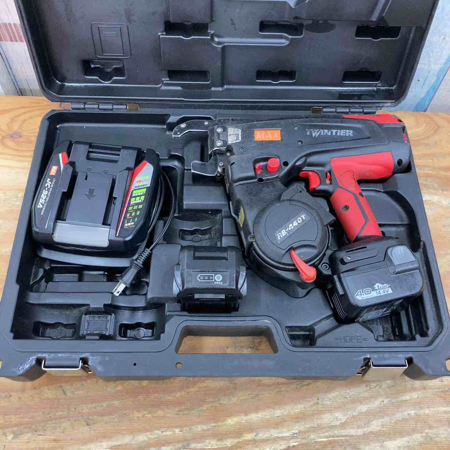 ЗЗMAX マックス 14.4v 鉄筋結束機 リバータイア ケース付 ※充電