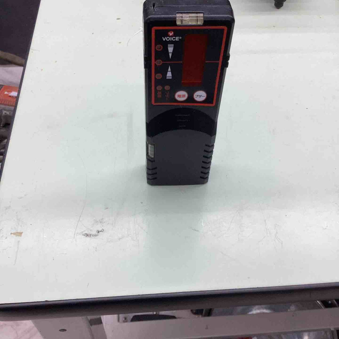 ◇VOICE  フルライン レーザー墨出し器 VLR-8X【越谷店】