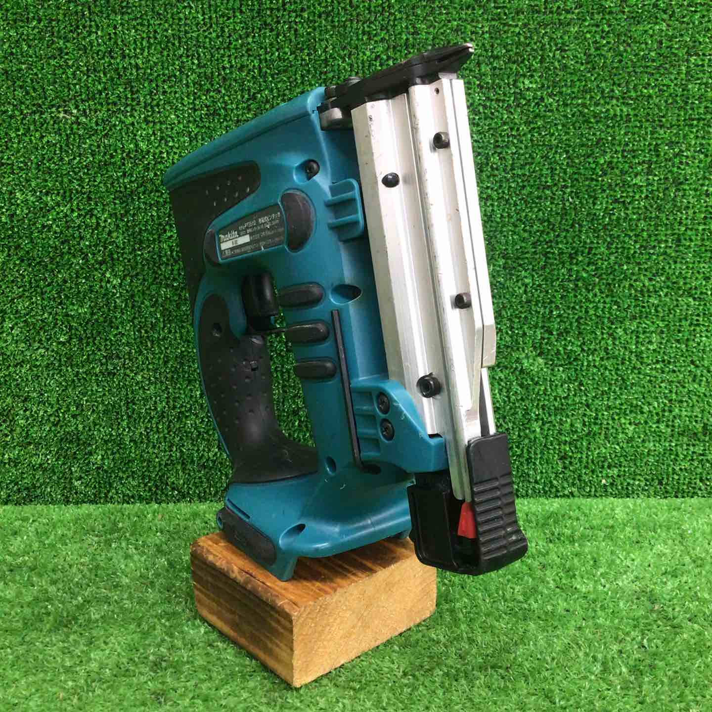 中古品】 マキタ/makita コードレスピンタッカ PT351DZ 【鴻巣店