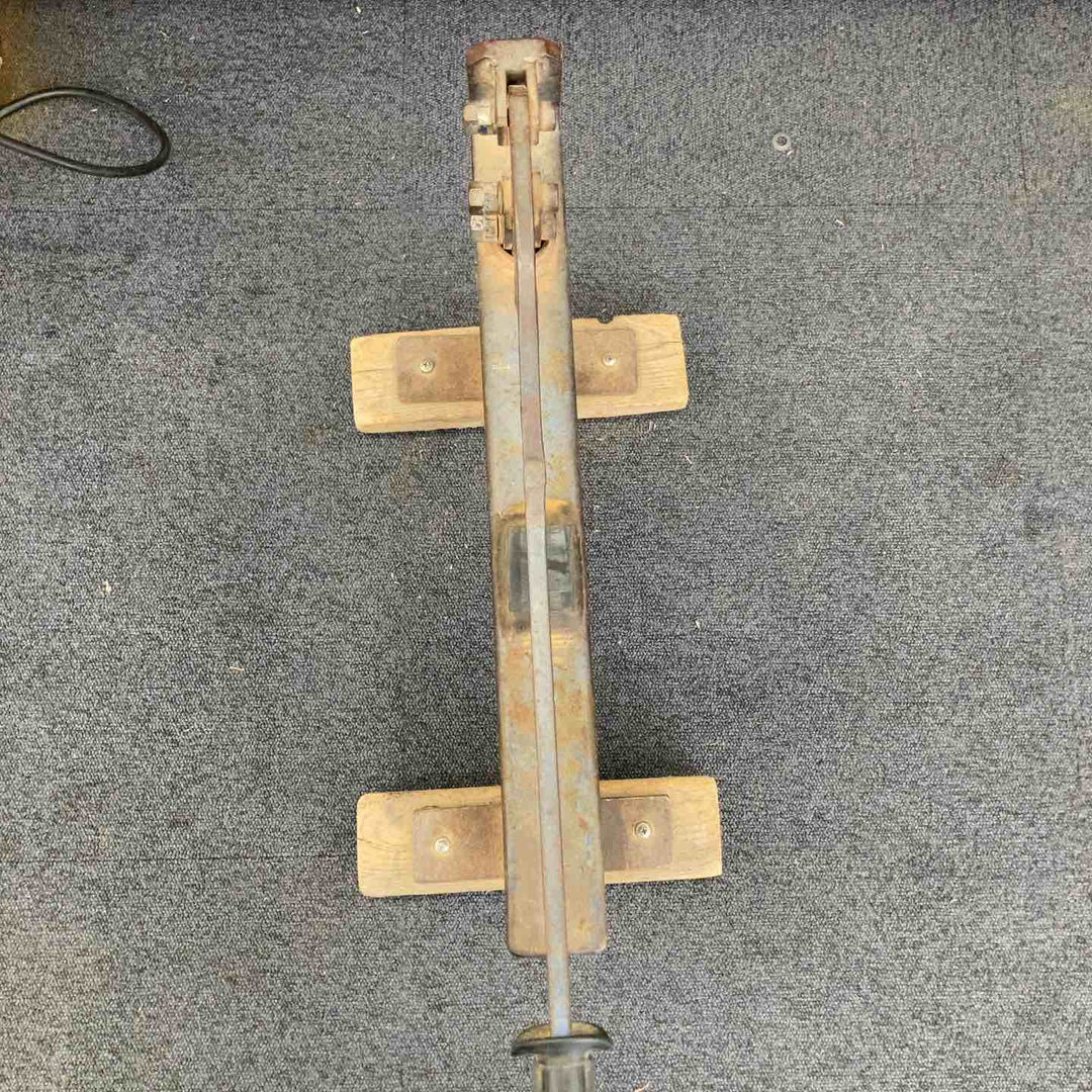 【中古品 / 店頭受取り限定】メーカー不明 現状品 瓦割機 瓦カッター  S型【千葉県柏市】