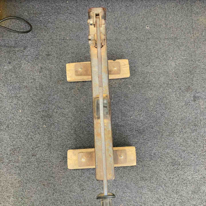 【中古品 / 店頭受取り限定】メーカー不明 現状品 瓦割機 瓦カッター  S型【千葉県柏市】