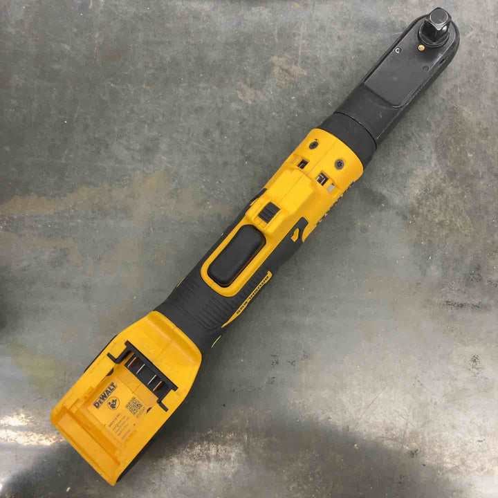 ▼デウォルト(DEWALT) 18V ラチェットレンチ DCF510+18V5.0AhバッテリーDCB184 正面に割れあり【戸田店】