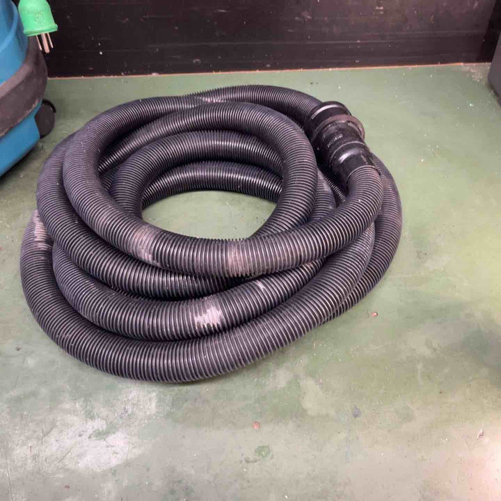 ☆マキタ(makita) 集じん機 471(P)　乾湿両用【戸田店】